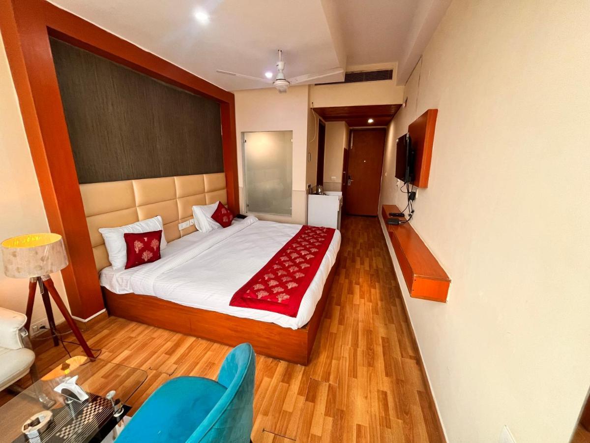 Oyster Pearl I Near Medanta Hospital I Sec-39 I Gurgaon Otel Dış mekan fotoğraf