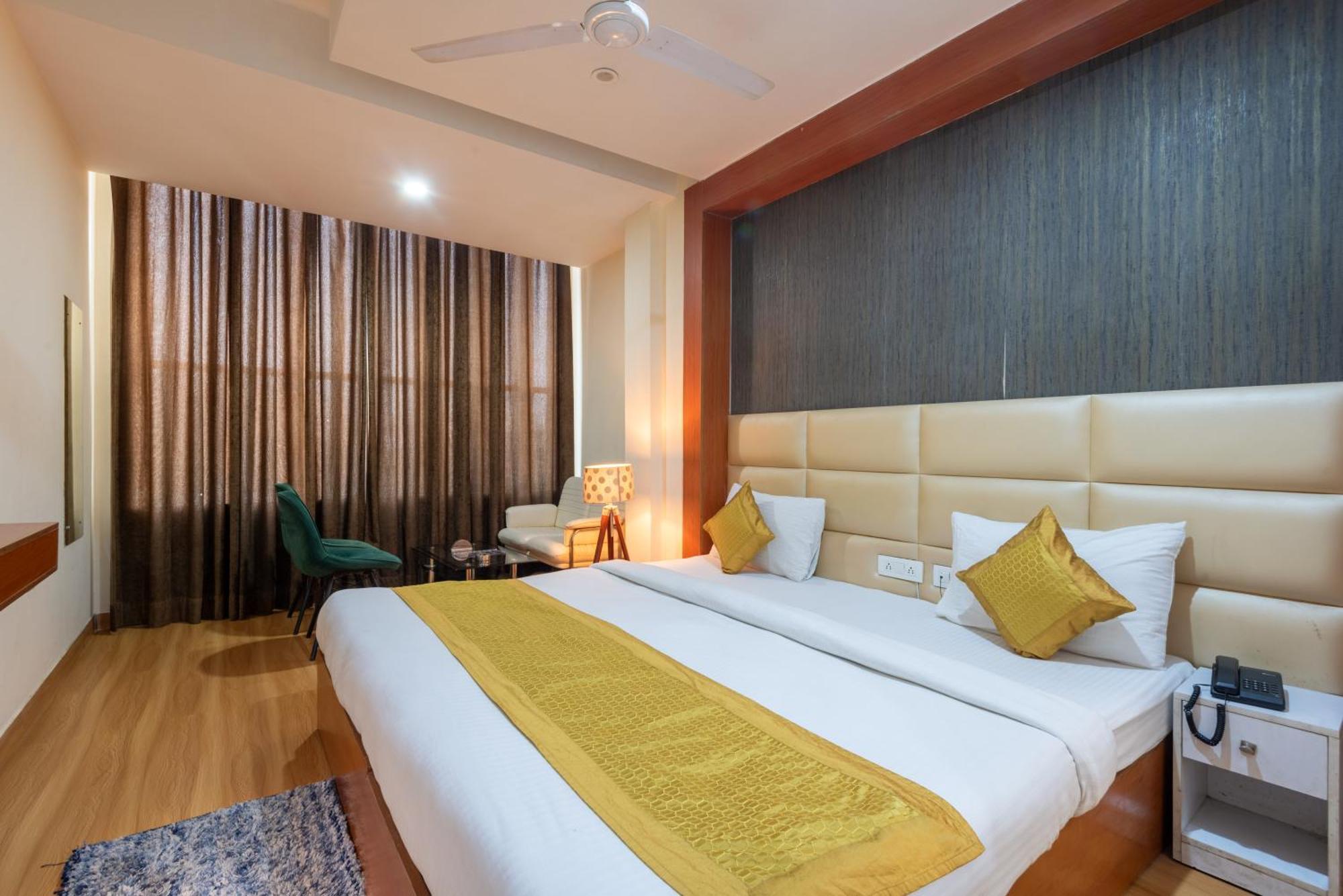 Oyster Pearl I Near Medanta Hospital I Sec-39 I Gurgaon Otel Dış mekan fotoğraf