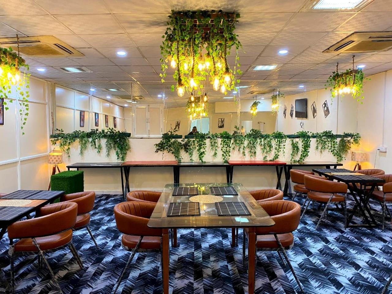 Oyster Pearl I Near Medanta Hospital I Sec-39 I Gurgaon Otel Dış mekan fotoğraf